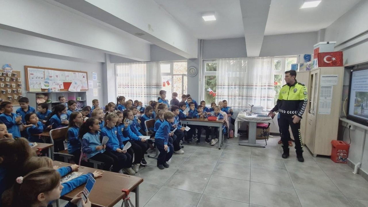 İlkokul öğrencilerine dedektif eğitimi
