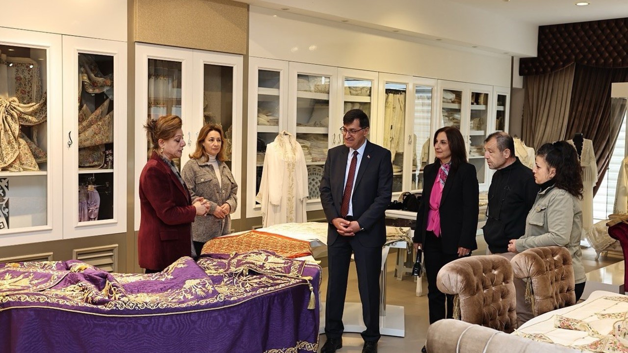 Kütahya Belediye Başkanı Kahveci’den kültürel üretime destek
