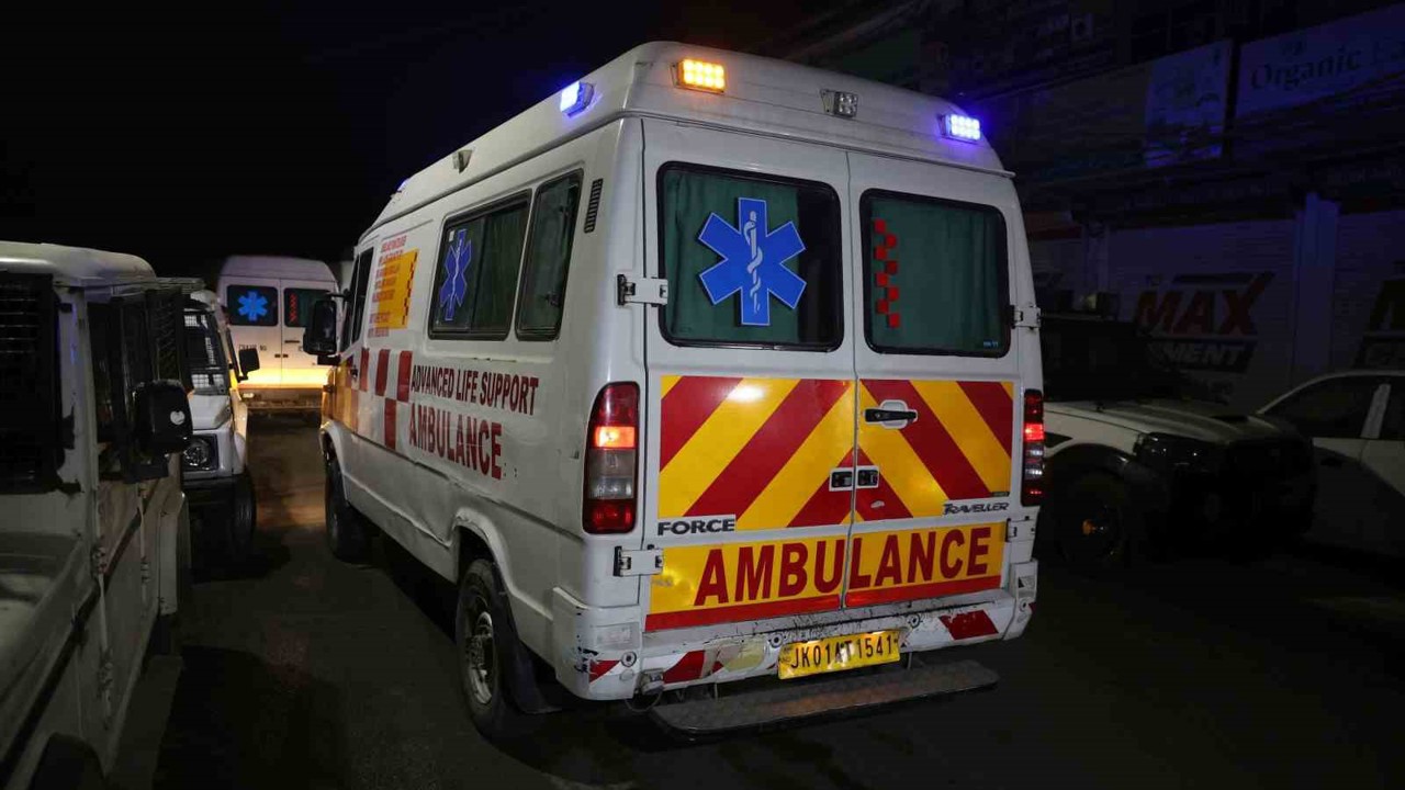 Hindistan’da karakolda patlama: 9 ölü, 32 yaralı
