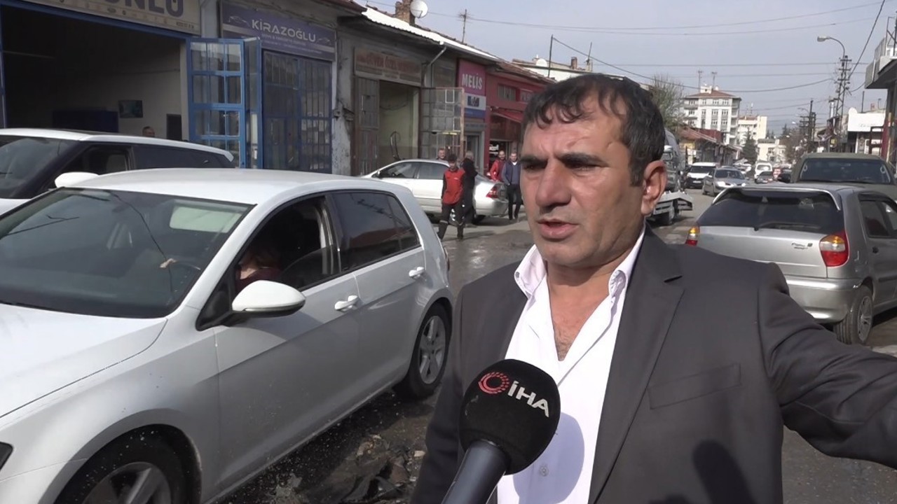 Esnaf derdini anlatırken gerçek kameralara yansıdı
