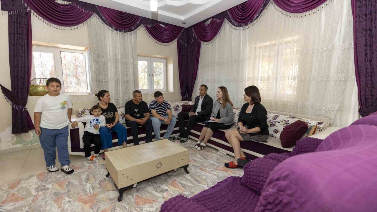 Mersin’de öğrenciler için evde eğitim takibi başladı
