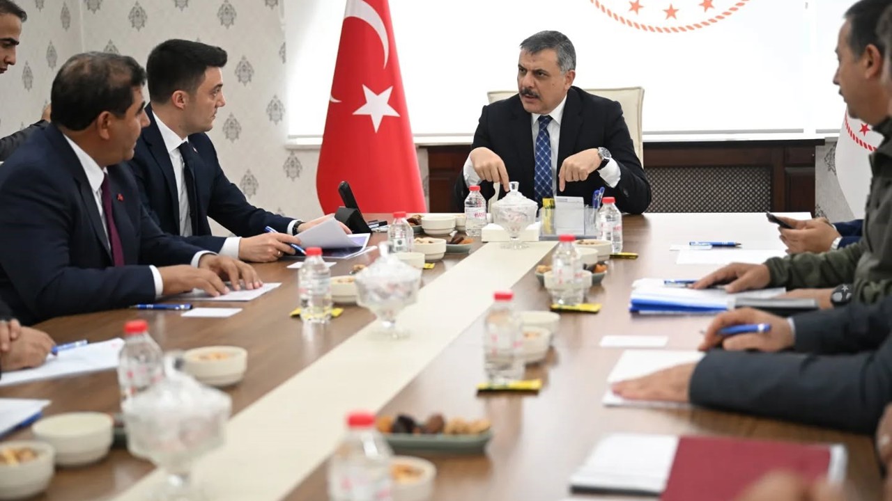 Vali Çiftçi, Horasan’da
