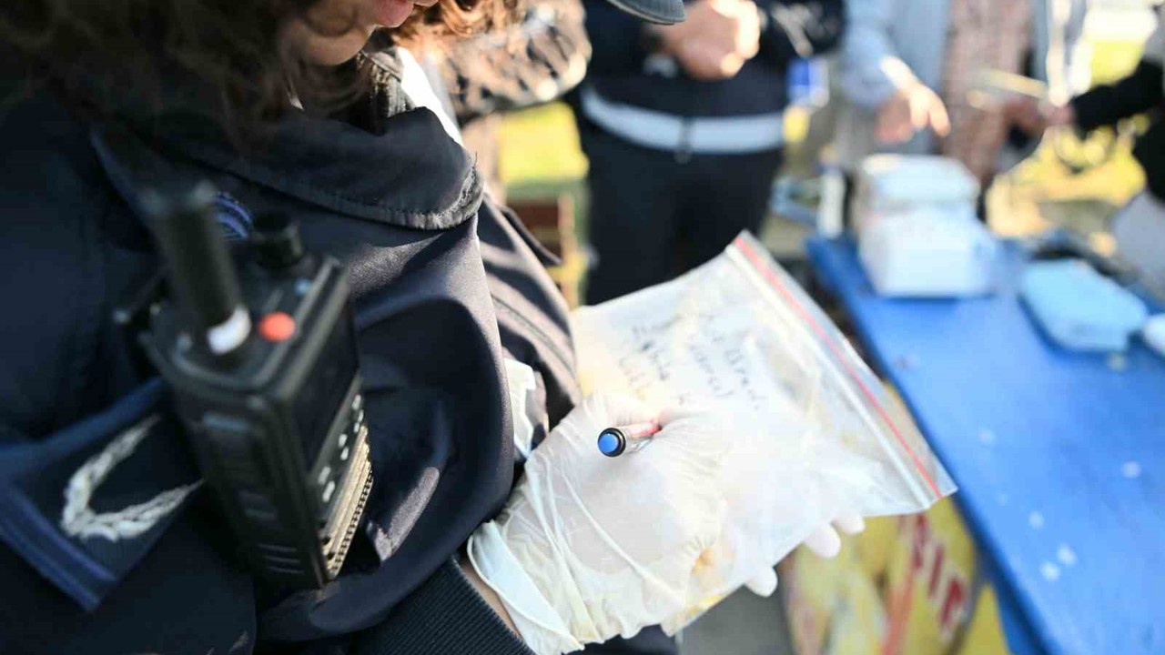 Başkan Günel’den sokak lezzetlerine sıkı takip
