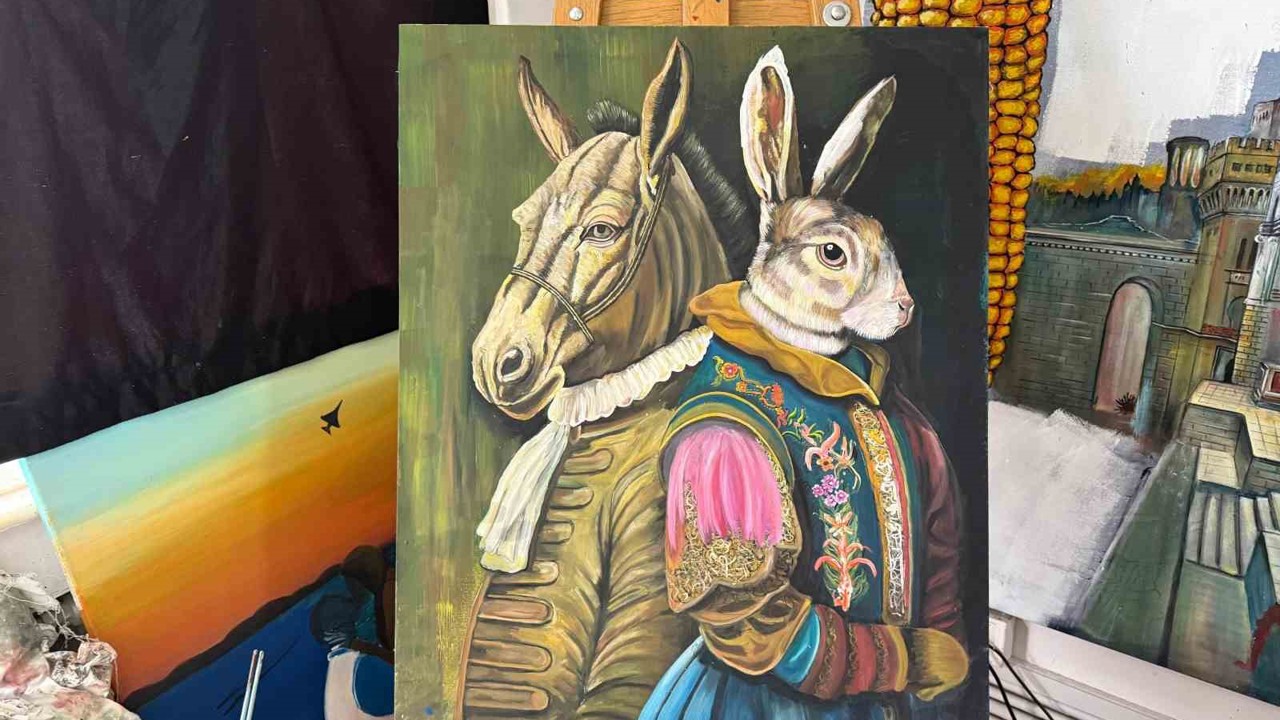 Ressam ve heykeltıraş Orhan Albaş öğrencilerine 3 günde resim yapmayı öğretiyor
