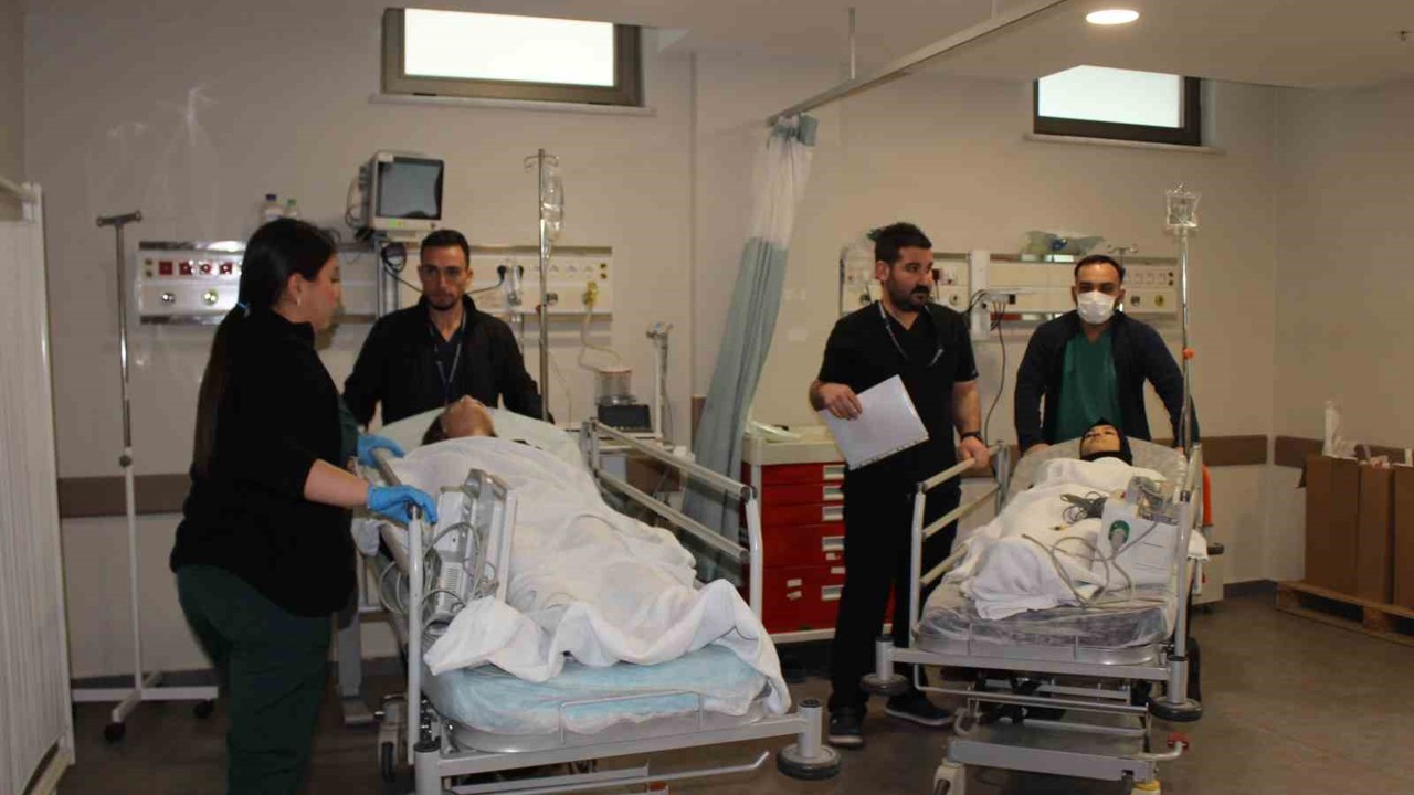 Sular Akademi Hastanesi’nde afet tatbikatı
