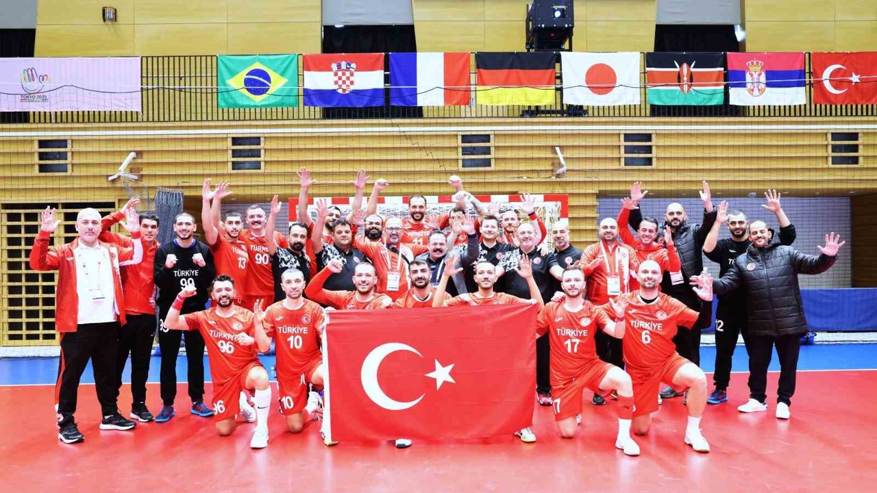 Futbol ve hentbol milli takımları, Tokyo’da yoluna kayıpsız devam ediyor
