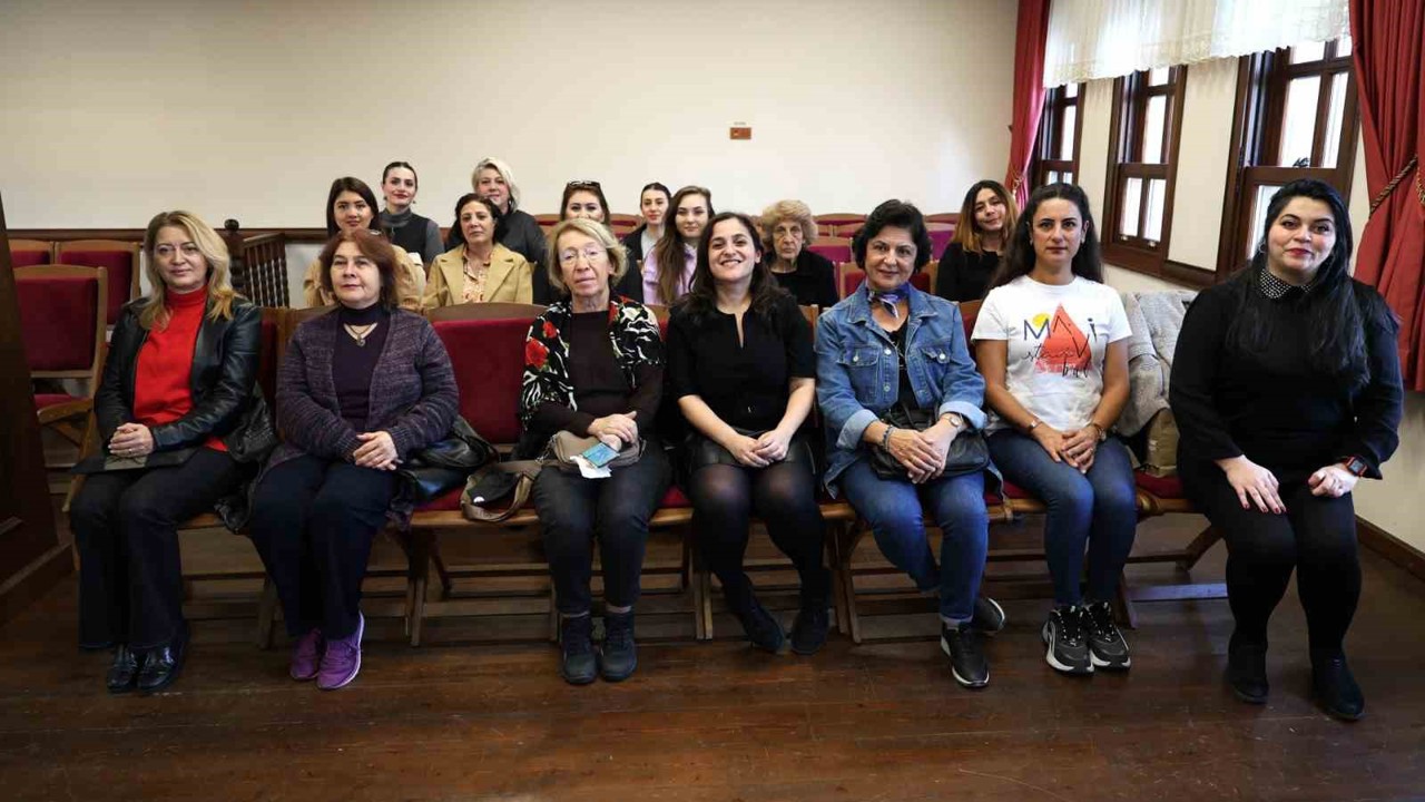 Kadınlar şiddetin türlerini Osmangazi’de öğrendi
