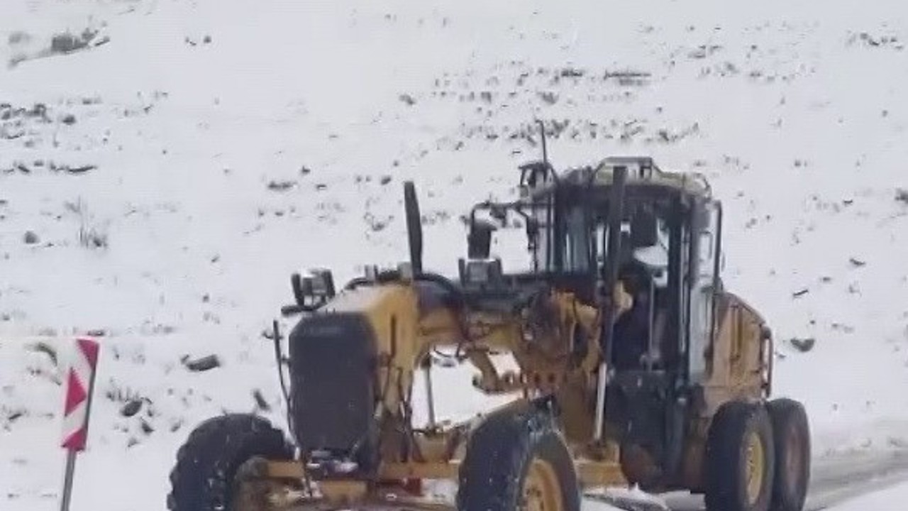 Kapanan Nemrut Dağı yolu ulaşıma açıldı
