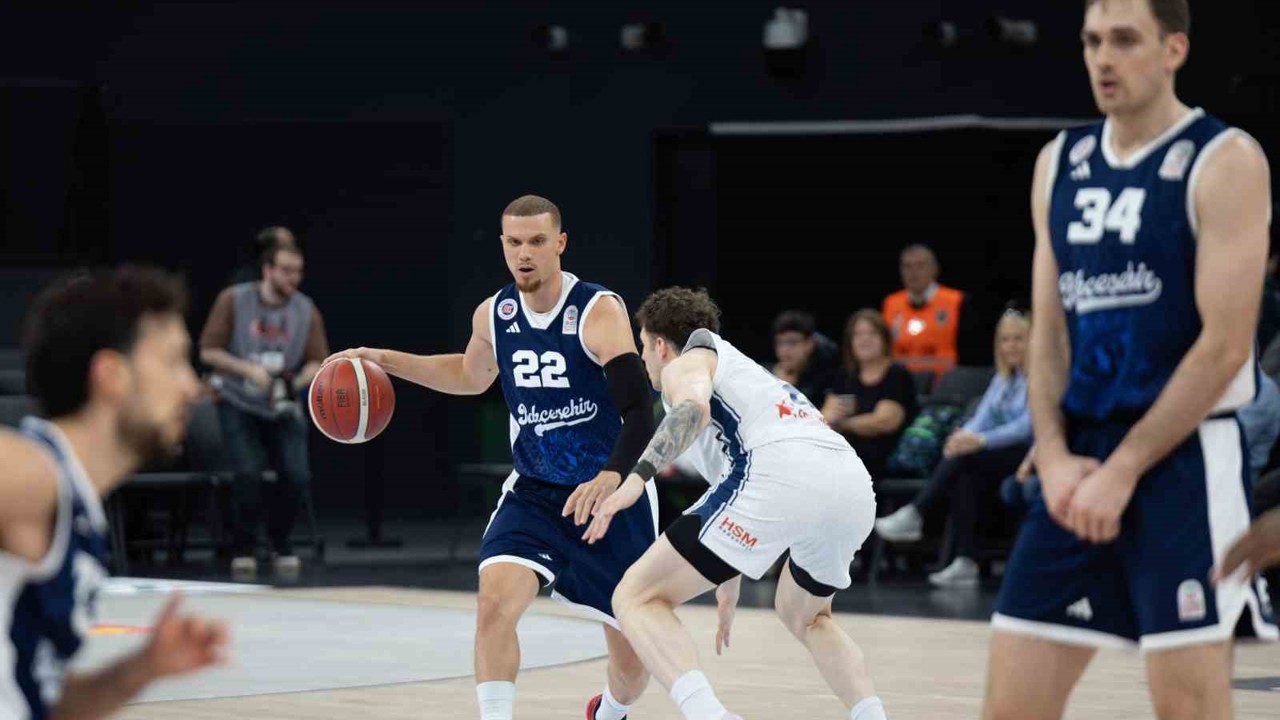 Basketbol Süper Ligi: A. Efes: 75 - Bahçeşehir Koleji: 78
