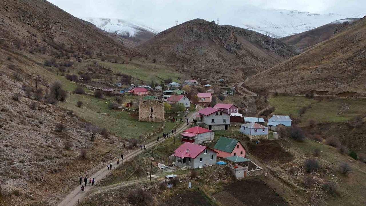 Gümüşhane’nin ’Düş Patikası’nda yürüdüler
