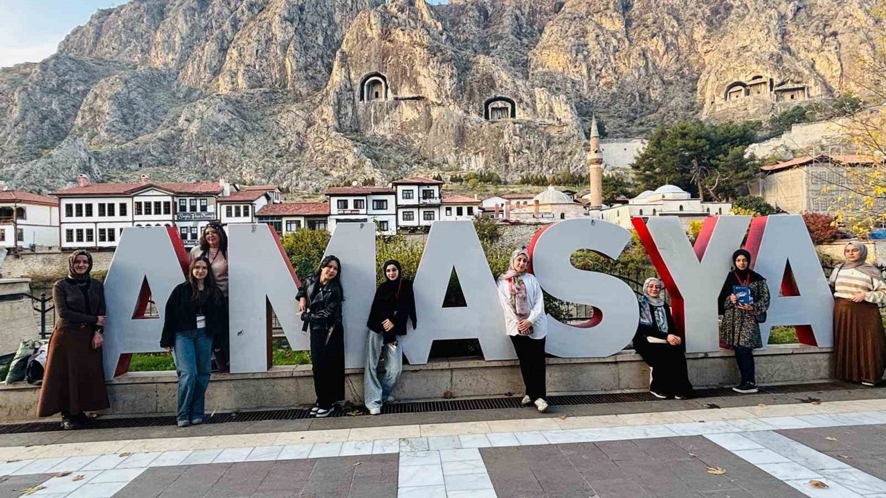 Kütahyalı öğrenciler Amasya’da kültür ve tarih yolculuğuna katıldı

