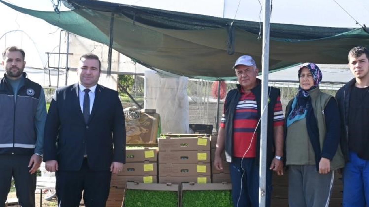 Kaymakam Ünal’dan çiftçilere sertifikalı tohum desteği
