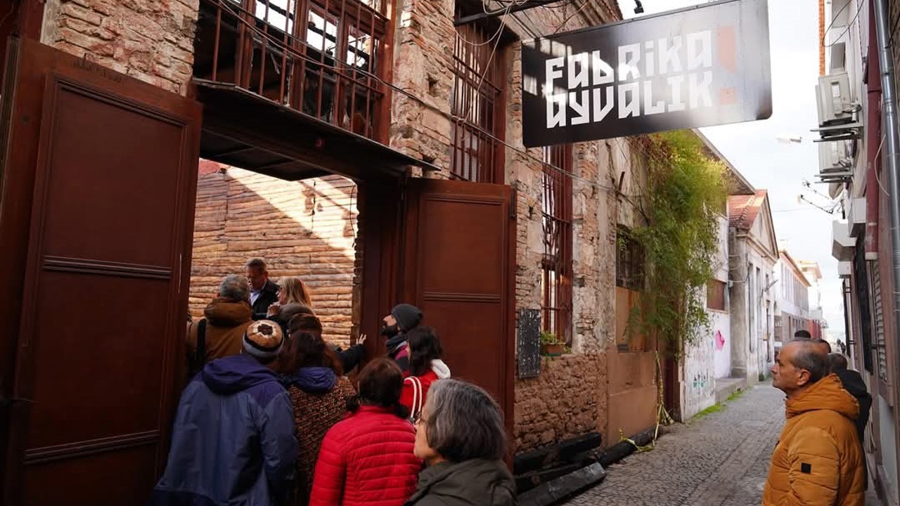 Yangında küle dönen sanatın merkezi Fabrika Ayvalık’a, AB desteği geldi

