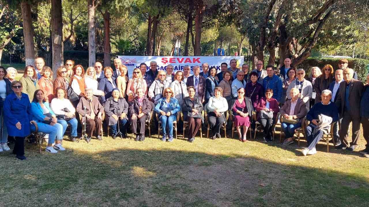Ünlü hiciv ustası Şair Eşref unutulmadı
