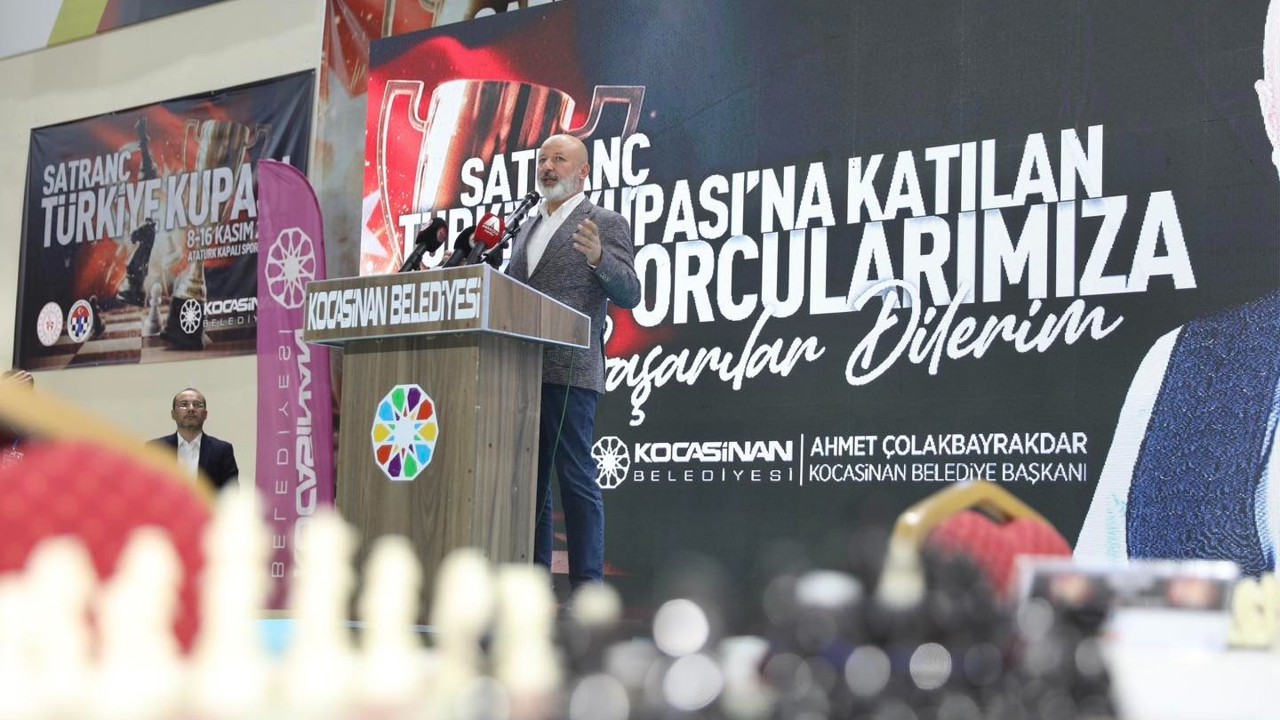 Başkan Çolakbayrakdar: "Satrançta kazanan, Türkiye’nin geleceği olan evlatlarımızdır"
