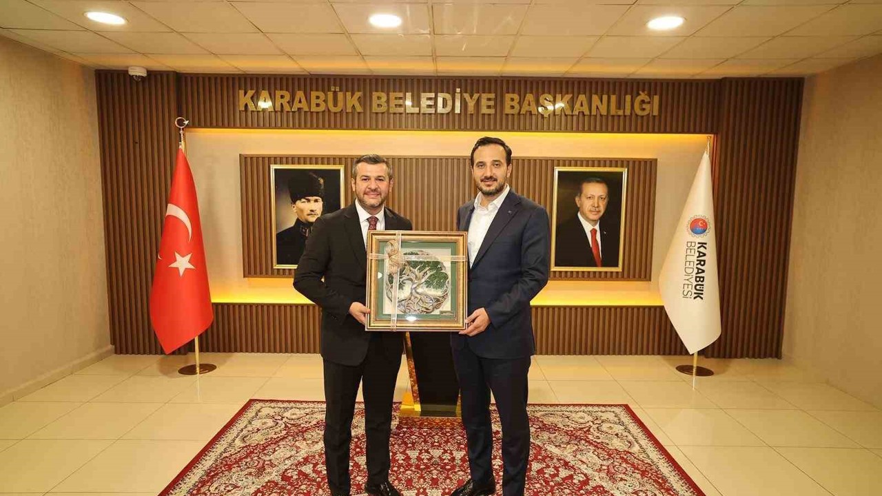 Özdemir’den Çetinkaya’ya belediyecilik odaklı ziyaret

