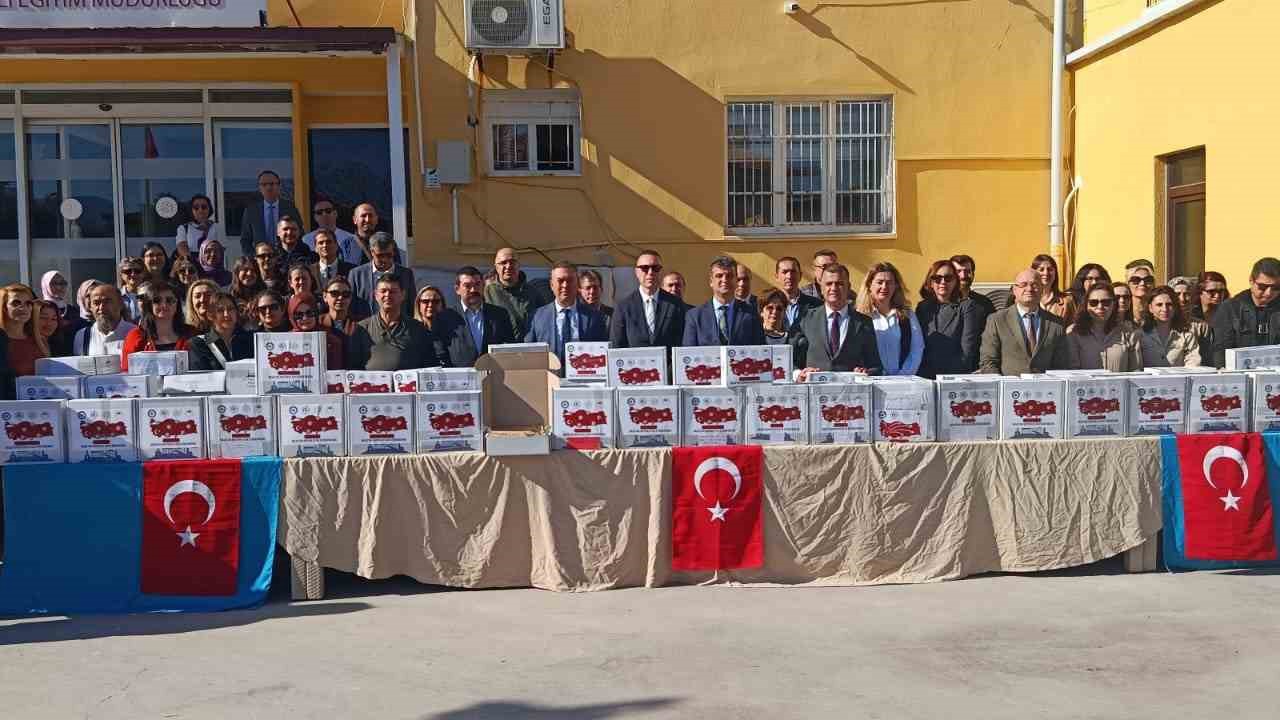 "Hediyem 81 İlin 81 Öğretmenine" projesinde paketler Milas’tan yola çıktı
