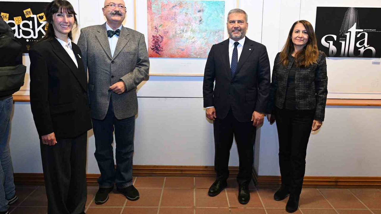 Yunus Emre Sergisi ziyaretçilere kapılarını açtı
