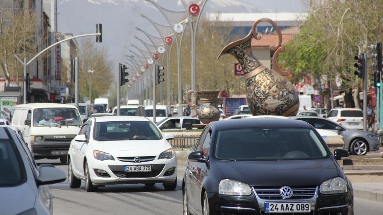 Erzincan’da araç sayısı 82 bin 645 oldu
