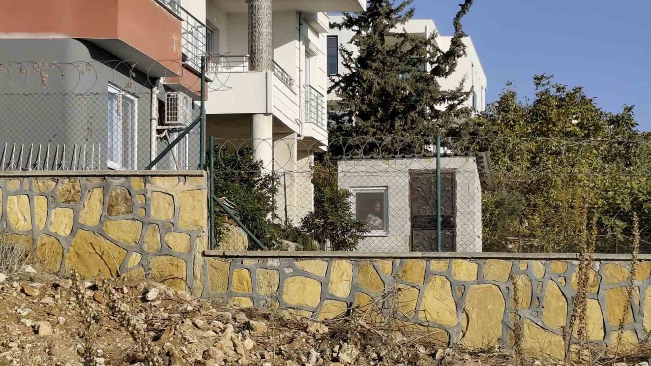 Engelli kadının kulübede yaşamı yürekleri burktu
