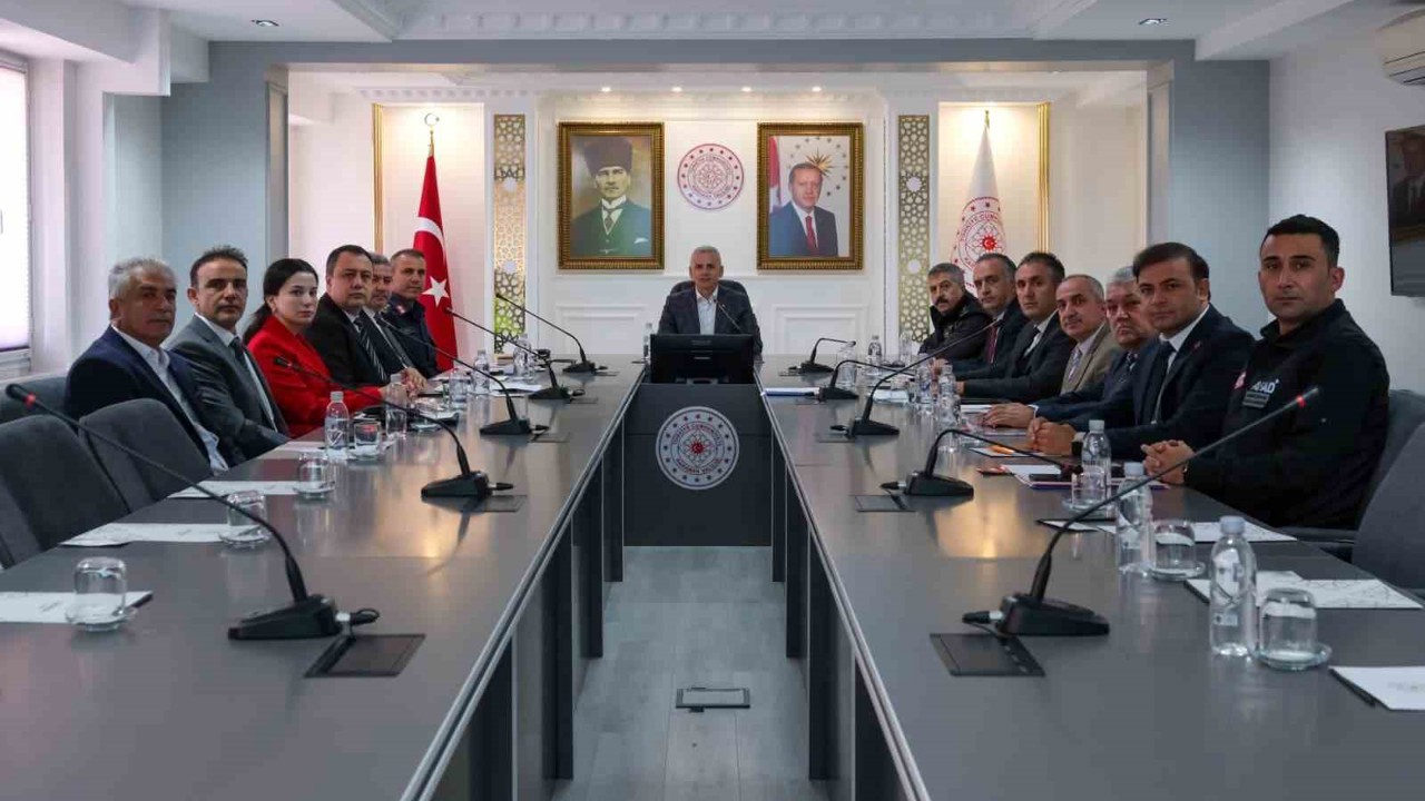 Karaman’da kış mevsiminde alınacak tedbirler konuşuldu
