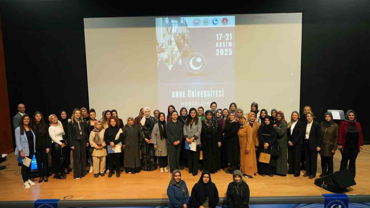 Adıyaman Üniversitesi’nde "Anne Üniversitesi" başladı

