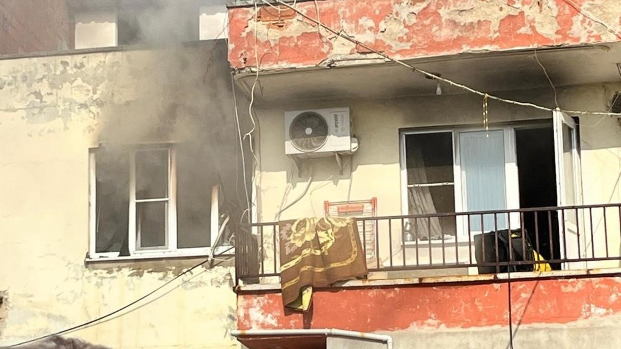 Nazilli’deki yangında hayatını kaybeden genç kız toprağa verildi
