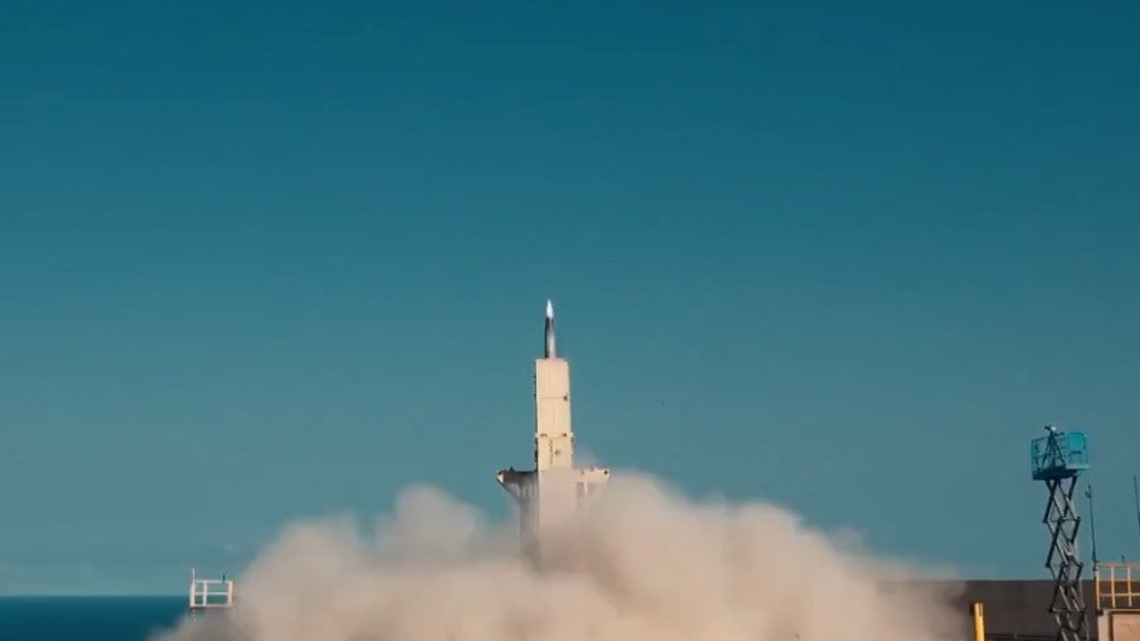 SİPER 1’den tarihi başarı: Otonom batarya atışı hedefi tam isabetle vurdu
