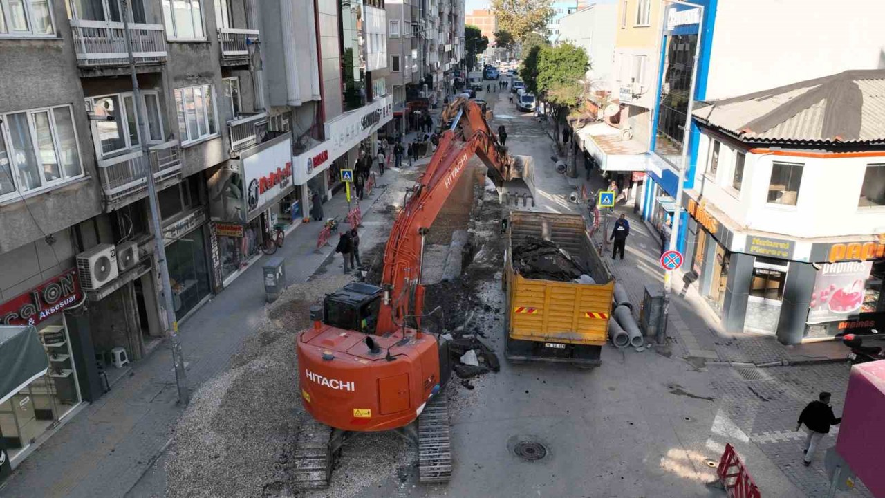 Mustafakemalpaşa ilçesinin altyapısı, yeniden inşa ediliyor
