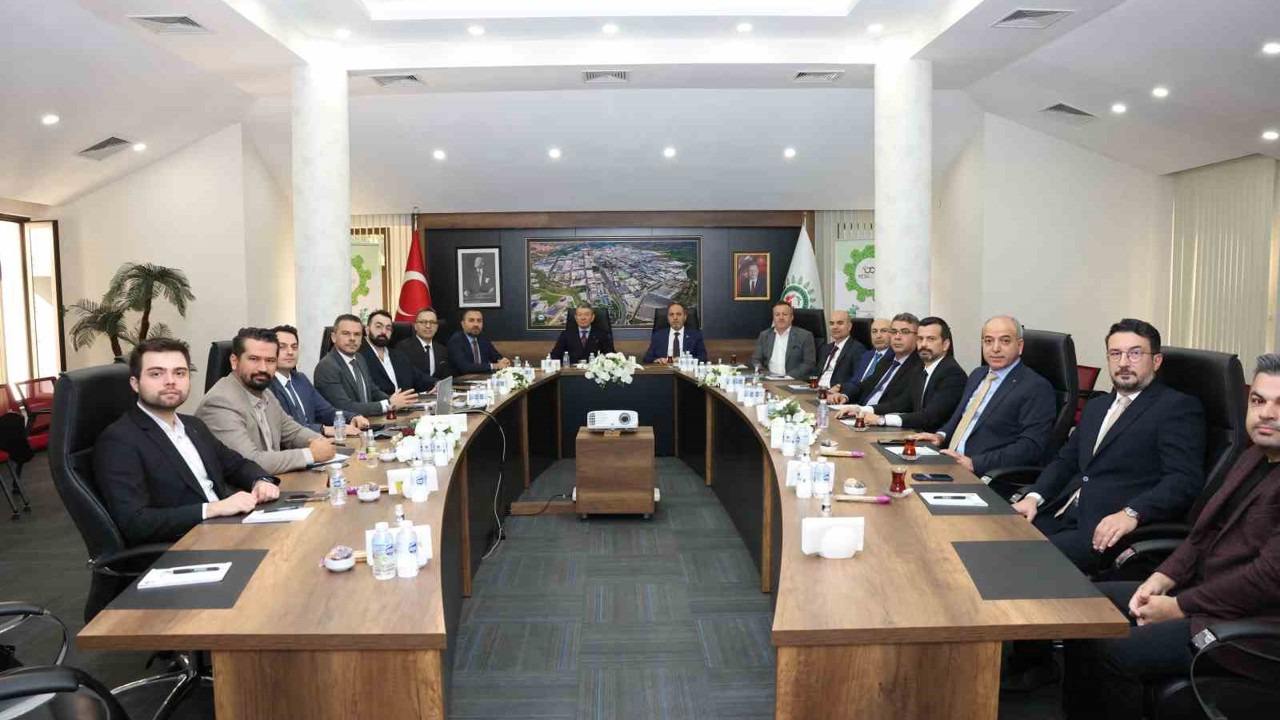 Denizli OSB’de sanayinin geleceği yapay zekayla şekilleniyor
