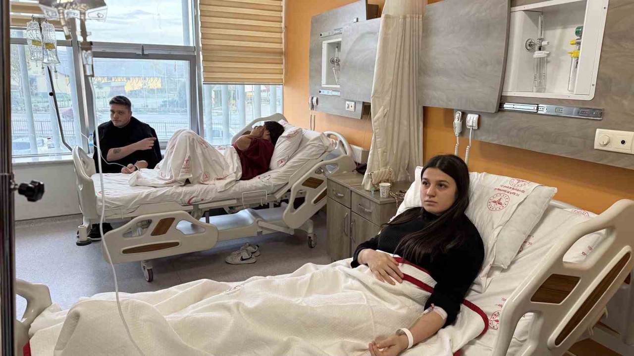Bursa’da yedikleri midyeden zehirlenen 4 genç hastaneye kaldırıldı
