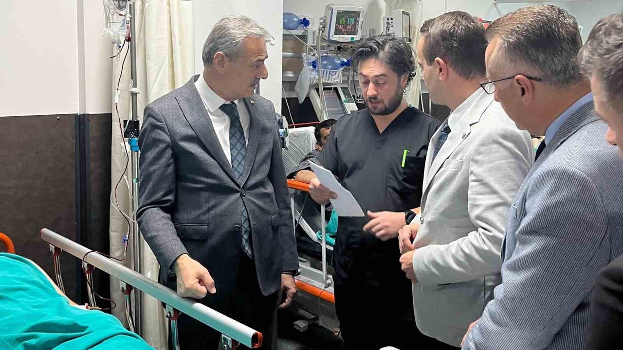 Sakarya’da itfaiye aracı kazaya karıştı: 2 yaralı
