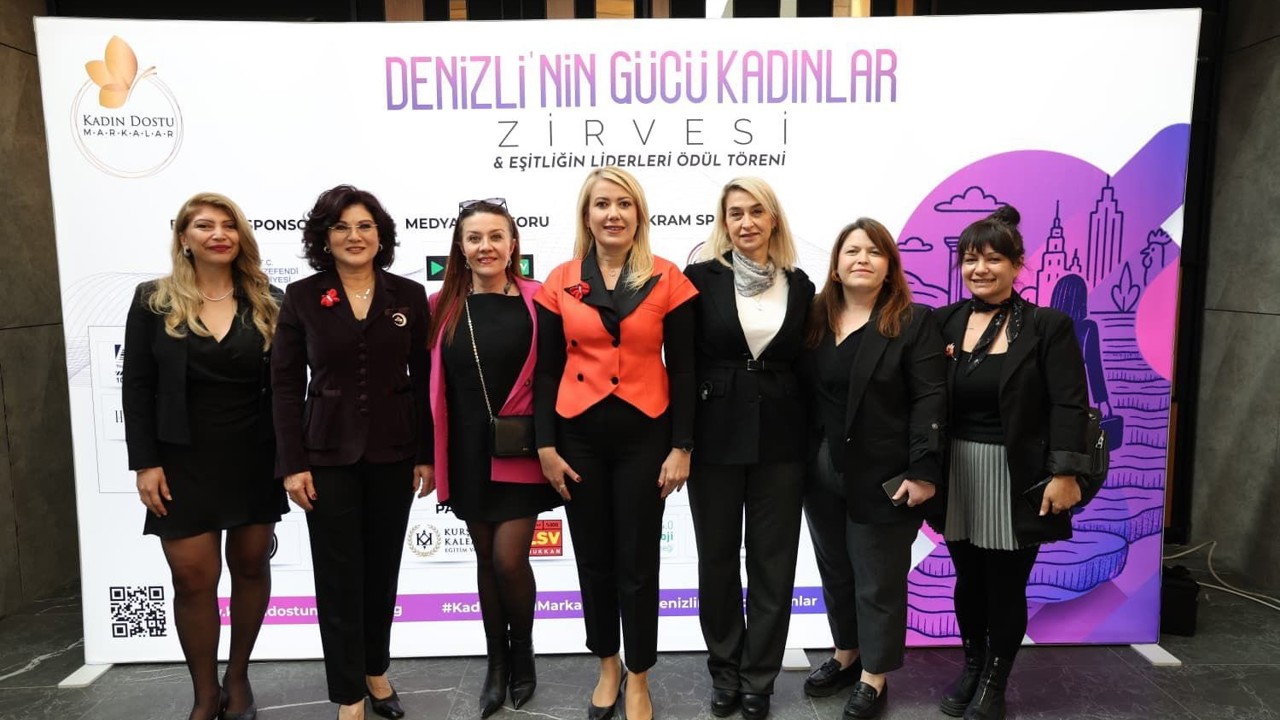 Denizli’nin Gücü Kadınlar Zirvesi Merkezefendi’de gerçekleşti
