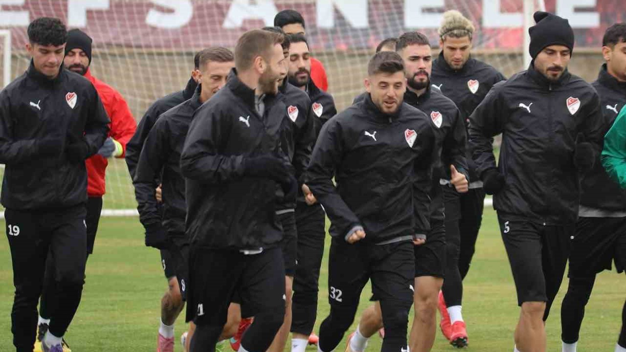 Elazığspor, hazırlıklarını sürdürüyor
