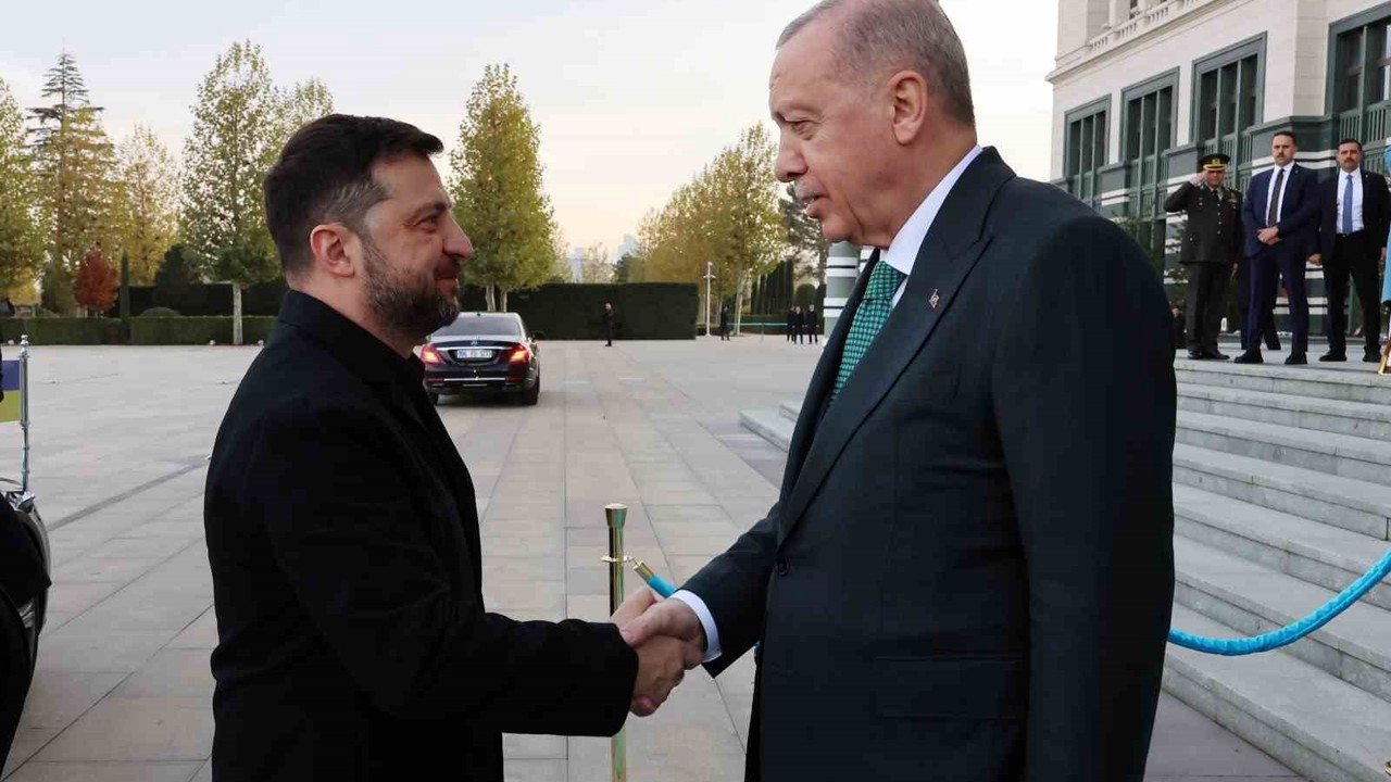 Cumhurbaşkanı Erdoğan: "İstanbul sürecinin akut hal alan sorunları giderecek şekilde yeniden devreye girmesinin faydalı olacağı kanaatindeyiz"
