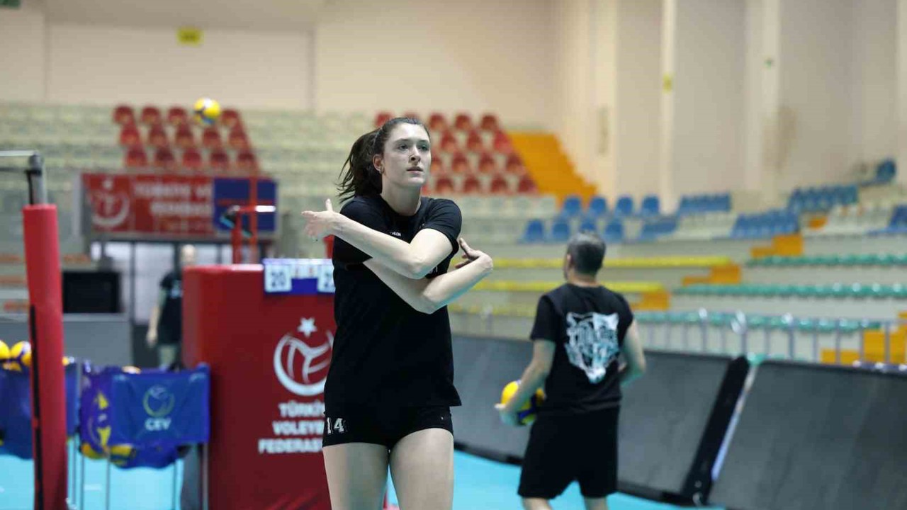 Eczacıbaşı Dynavit, Nilüfer Belediyespor hazırlıklarını tamamladı
