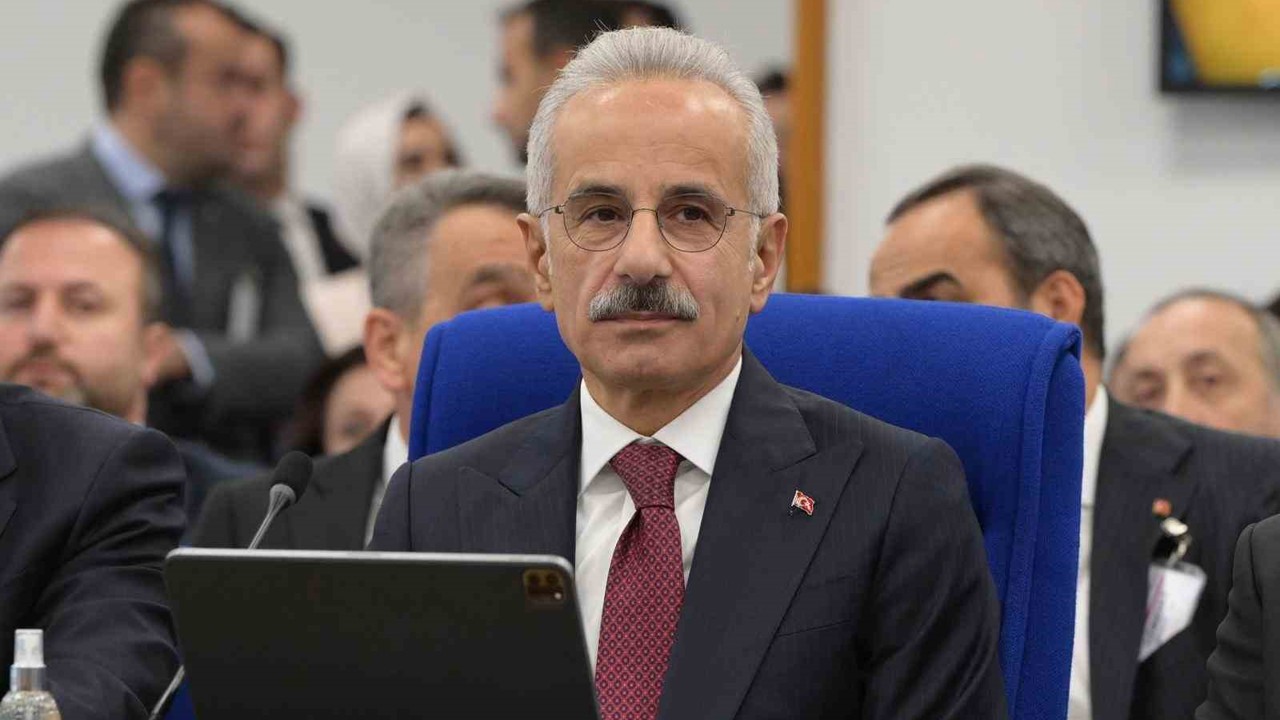 Bakan Uraloğlu: "Yasal olmayan VPN’lerin kullanımını biz asla tavsiye etmiyoruz"

