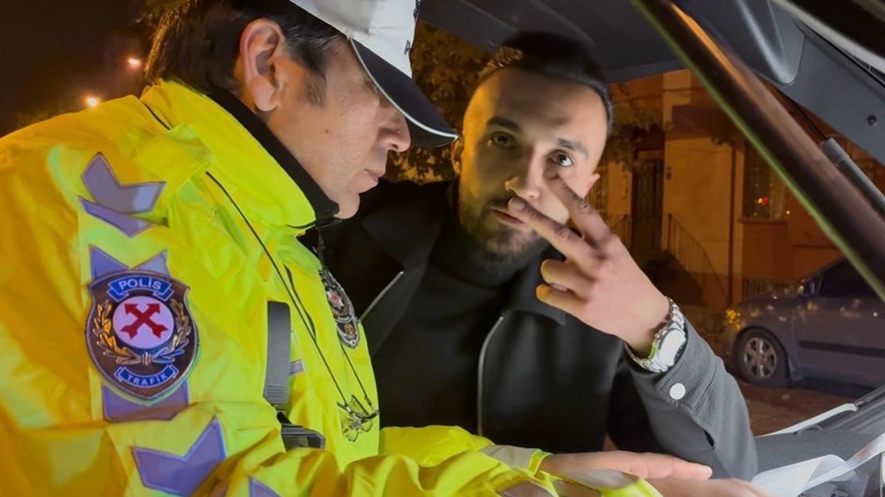 ‘Dur’ ihtarına uymayan alkollü sürücünün rahatlığı pes dedirtti
