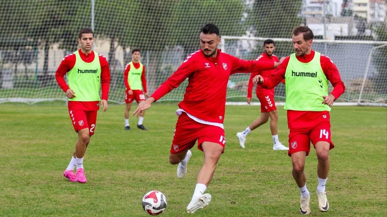 Karşıyaka’da Ömer Faruk, bahis cezasına itiraz etmeye hazırlanıyor
