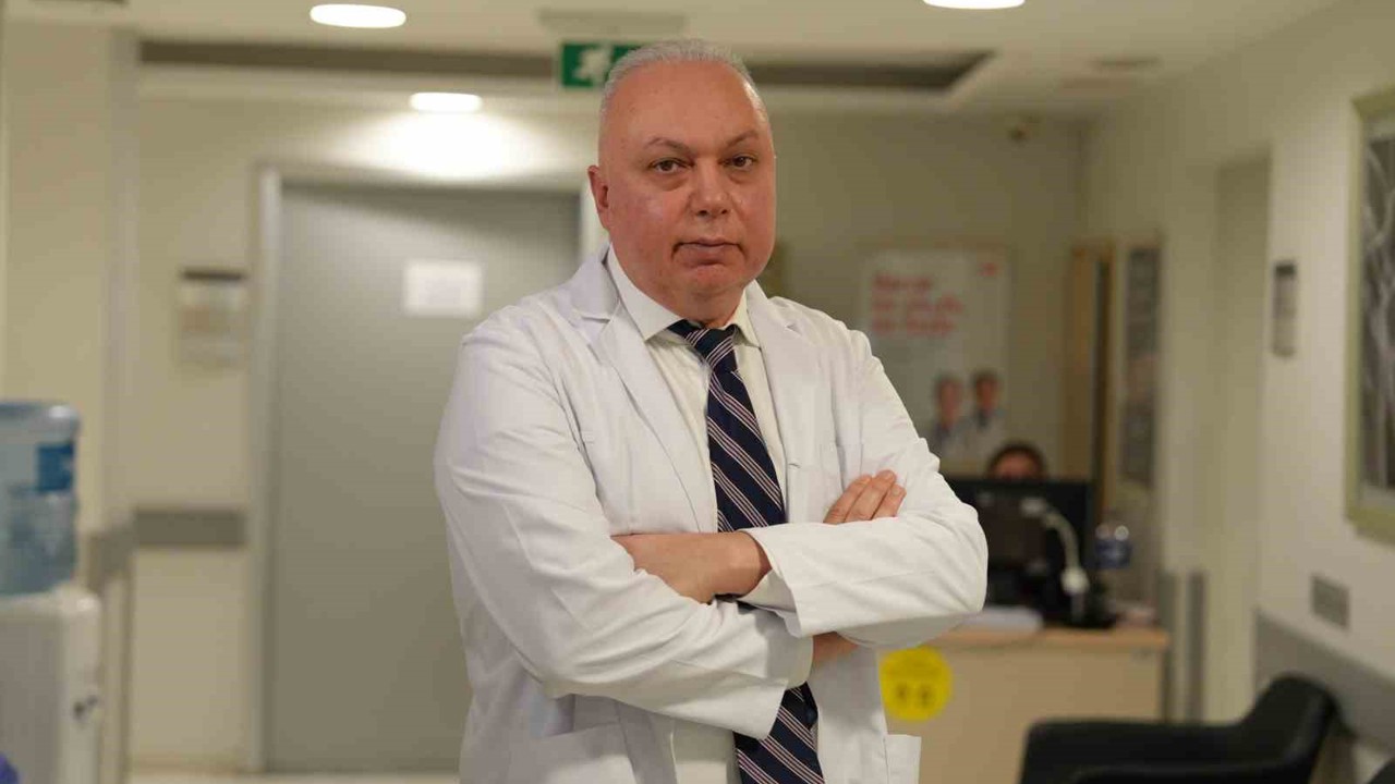 Uzmanından uyarı: "Omurga romatizması geç kalınmadan tedavi edilmeli"
