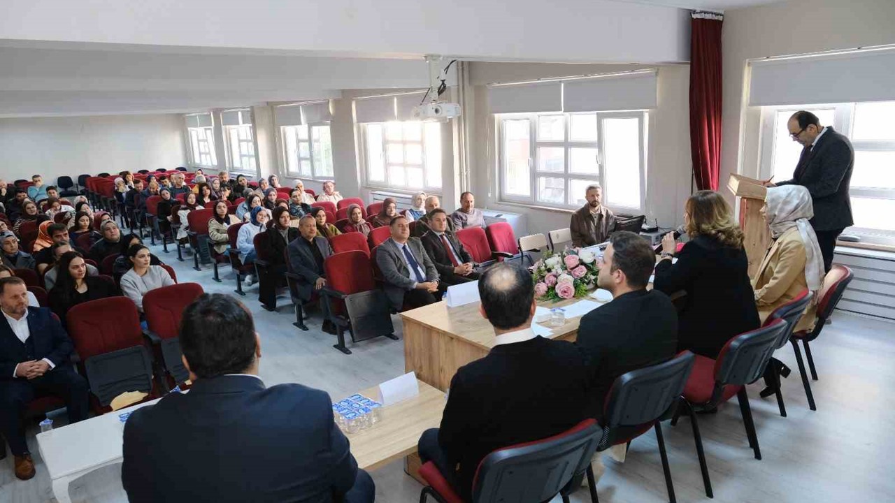 ODÜ’lü öğretmen adaylarına tecrübe aktarımı
