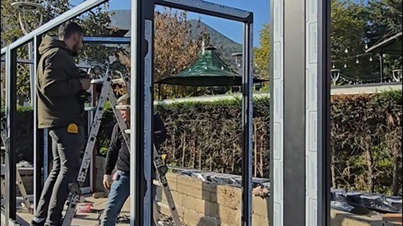 Bayırköy’de yeni nesil durak hizmeti başladı
