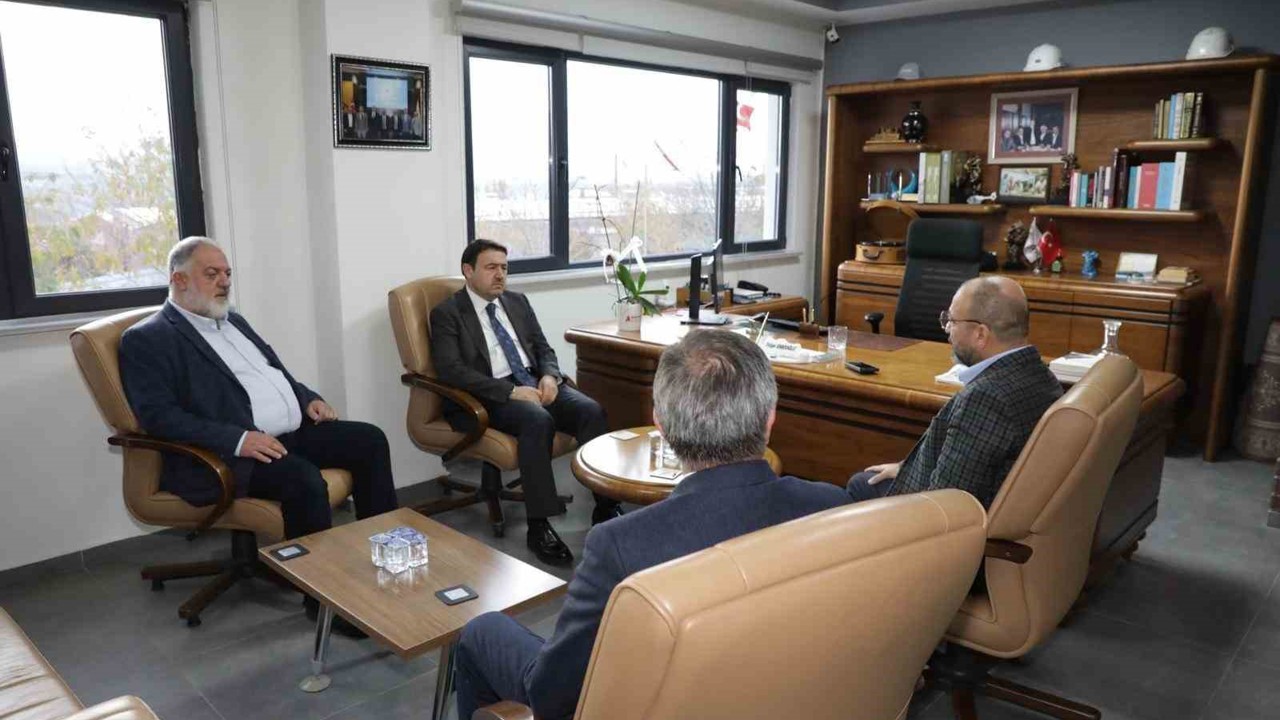 Kütahya Valisi Musa Işın’dan Eskioğlu ailesine taziye ziyareti
