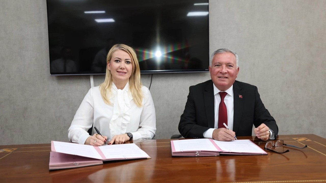 Merkezefendi ve Honaz belediyeleri ’Kardeş Şehir’ protokolü imzaladı
