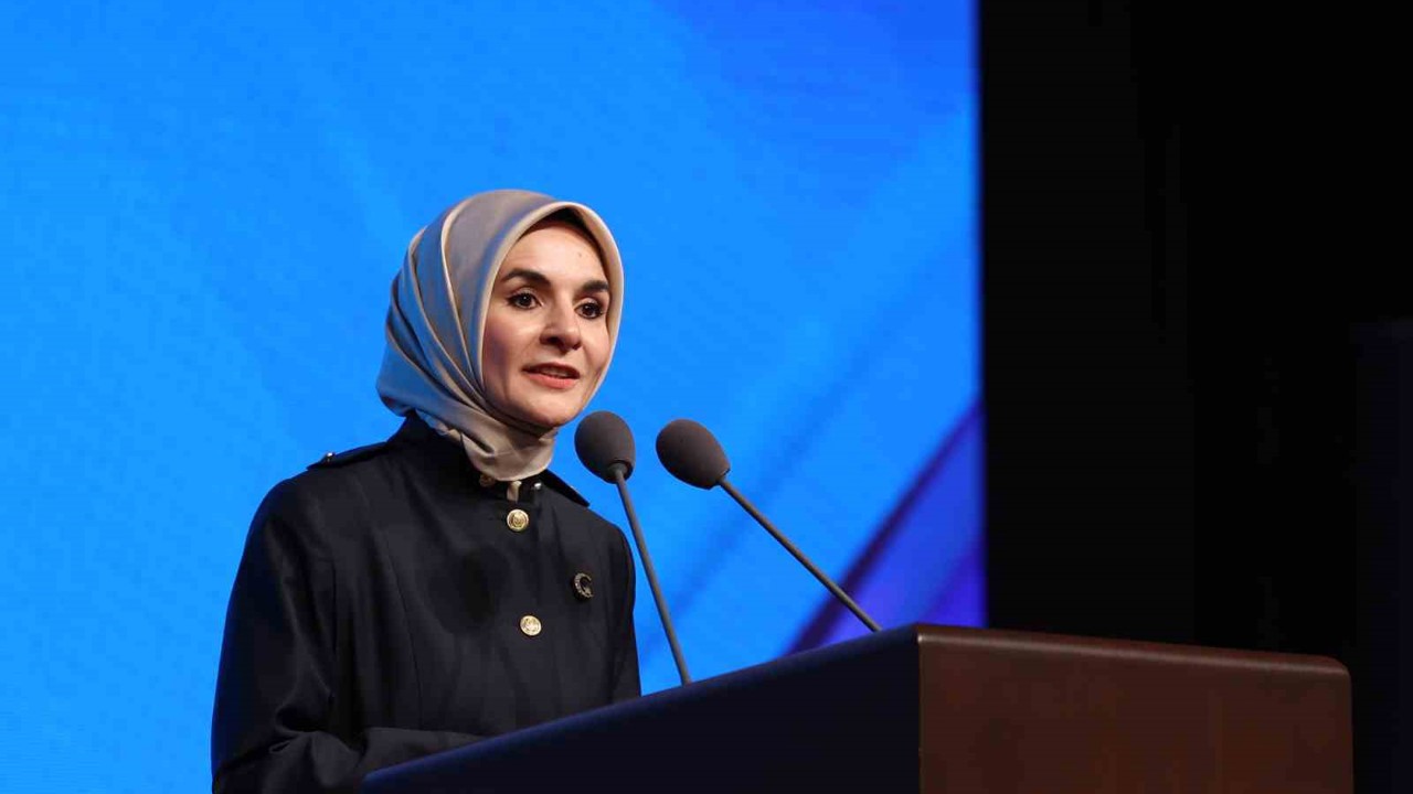 Bakan Göktaş: "2025 Aile Yılı ile birlikte Türkiye’nin dört bir yanında topyekün seferberlik ruhu başladı"
