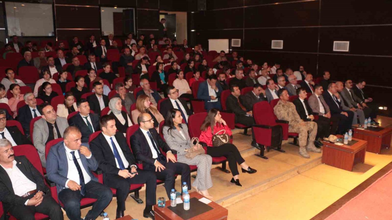 Cizre’de "denetimli serbestliğin toplumdaki rolü ve önemi" konferansı
