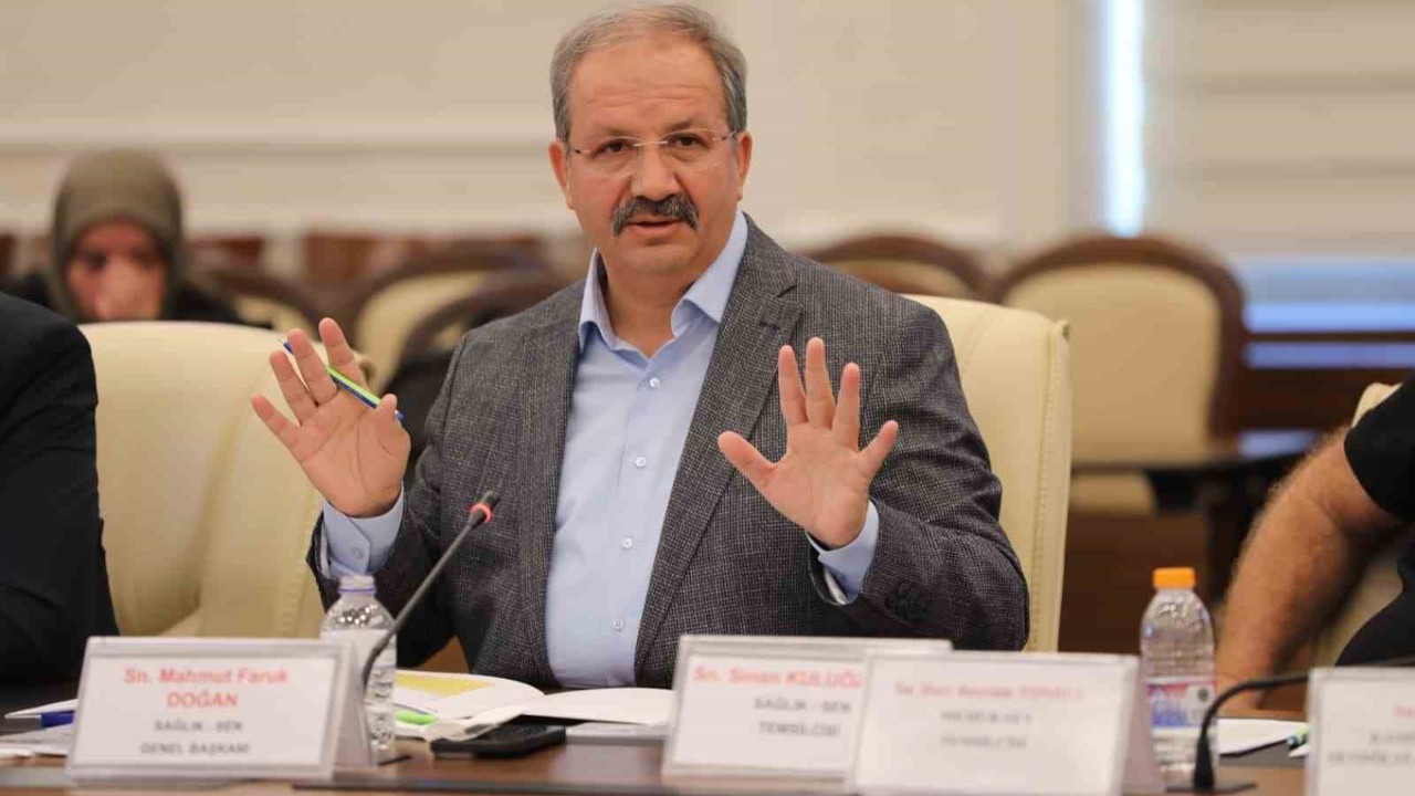 Sağlık-Sen Genel Başkanı Doğan: "Bütçe görüşmelerinde taban ödemelerin, teşvik ek ödemelerin, nöbet ücretlerinin artırılması gündeme alınmalıdır"
