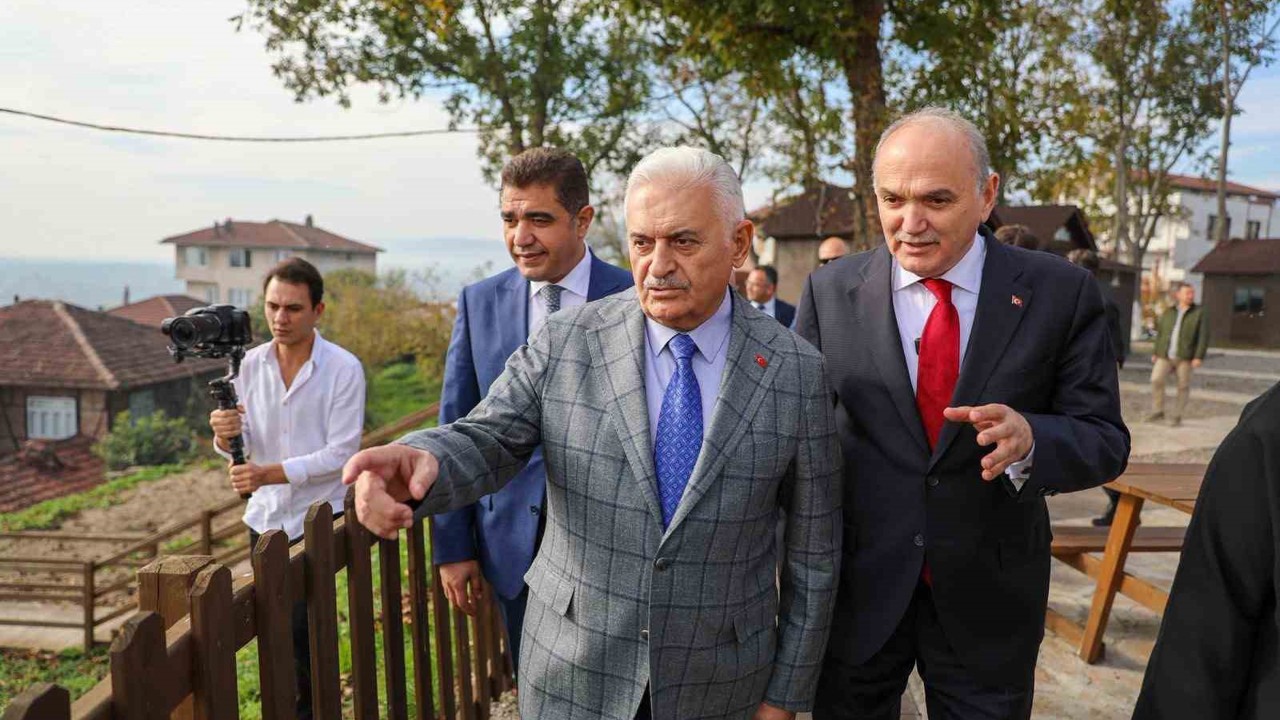 Son Başbakan Binali Yıldırım Konuralp Antik kentini gezdi
