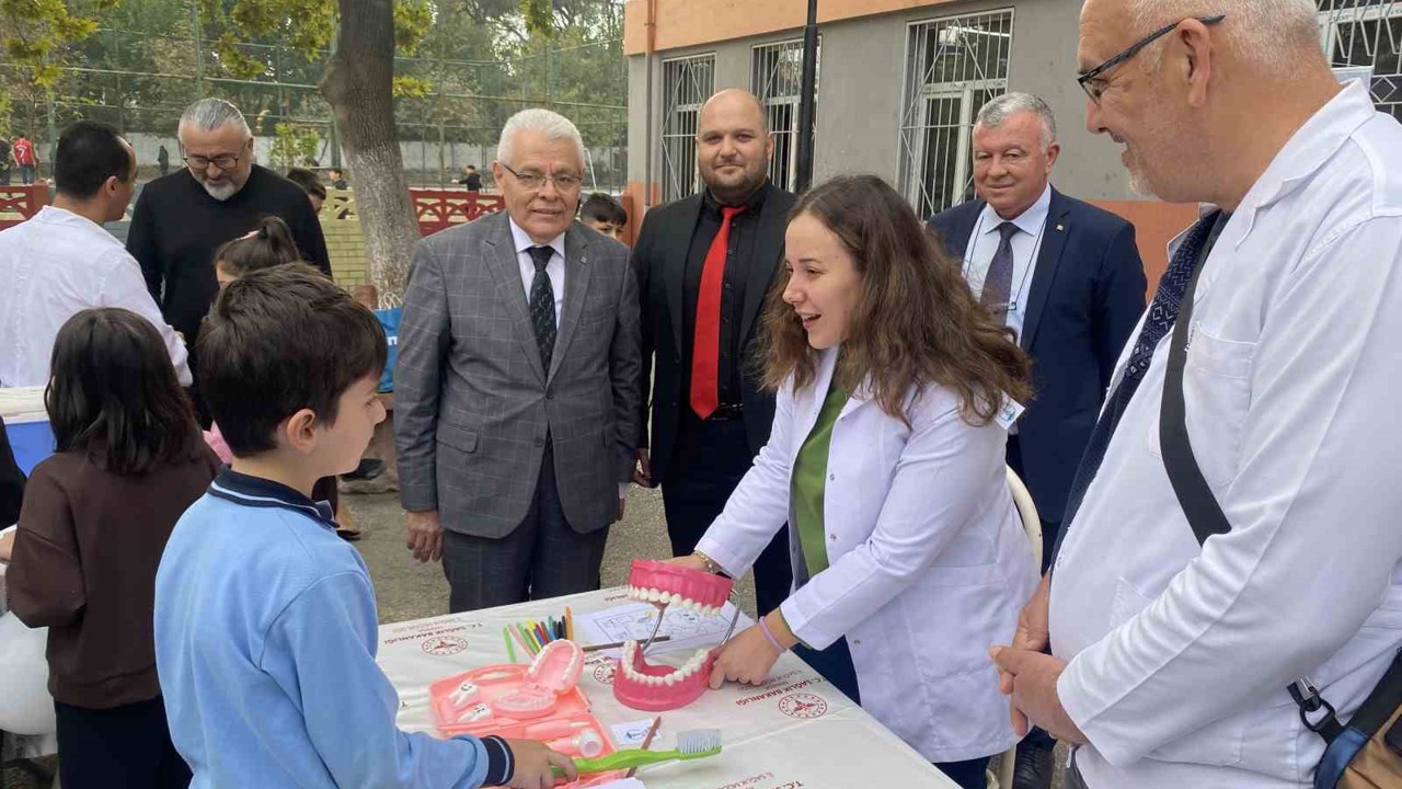 Öğrencilere tam donanımlı sağlık eğitimi
