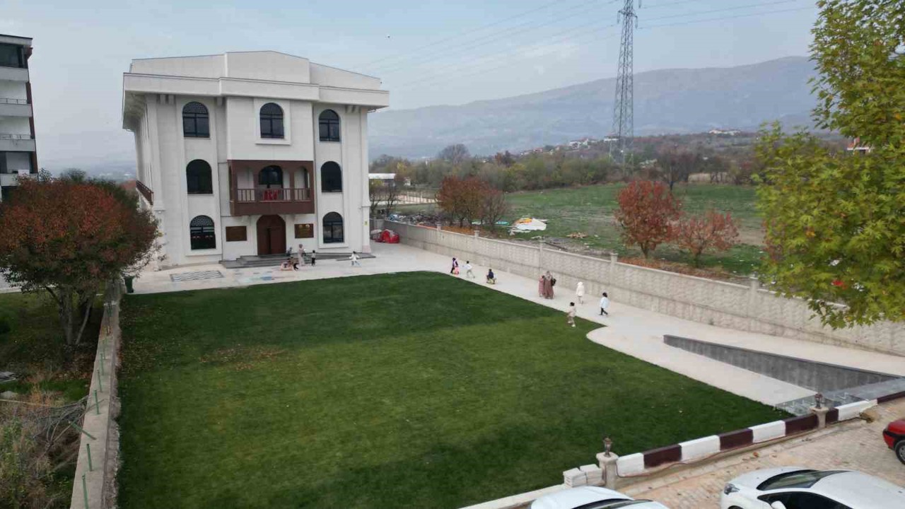 Çocuk Akademisi modern eğitimle değerler eğitimini bir araya getiriyor
